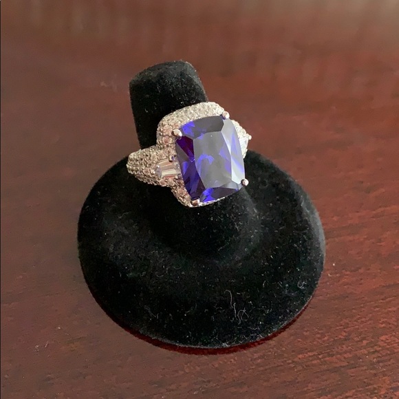 Jewelry - 💍 Sterling Ring with Simulated Tanzanite Stone